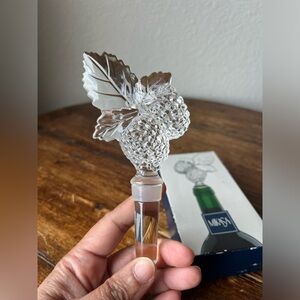 Mikasa Crystal Wine Bottle Stopper Raspberry Delight
